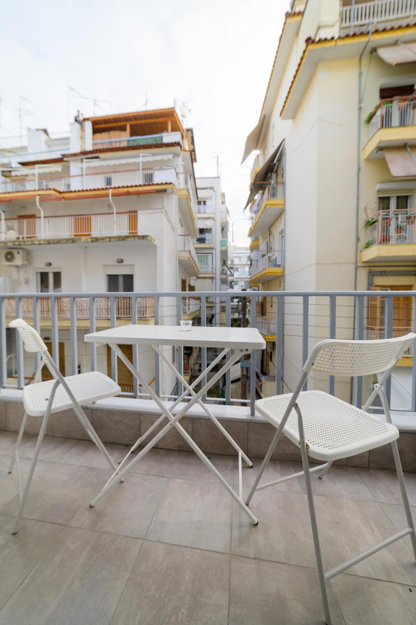 New Modern 2Nd Floor Apartment Salonicco Esterno foto